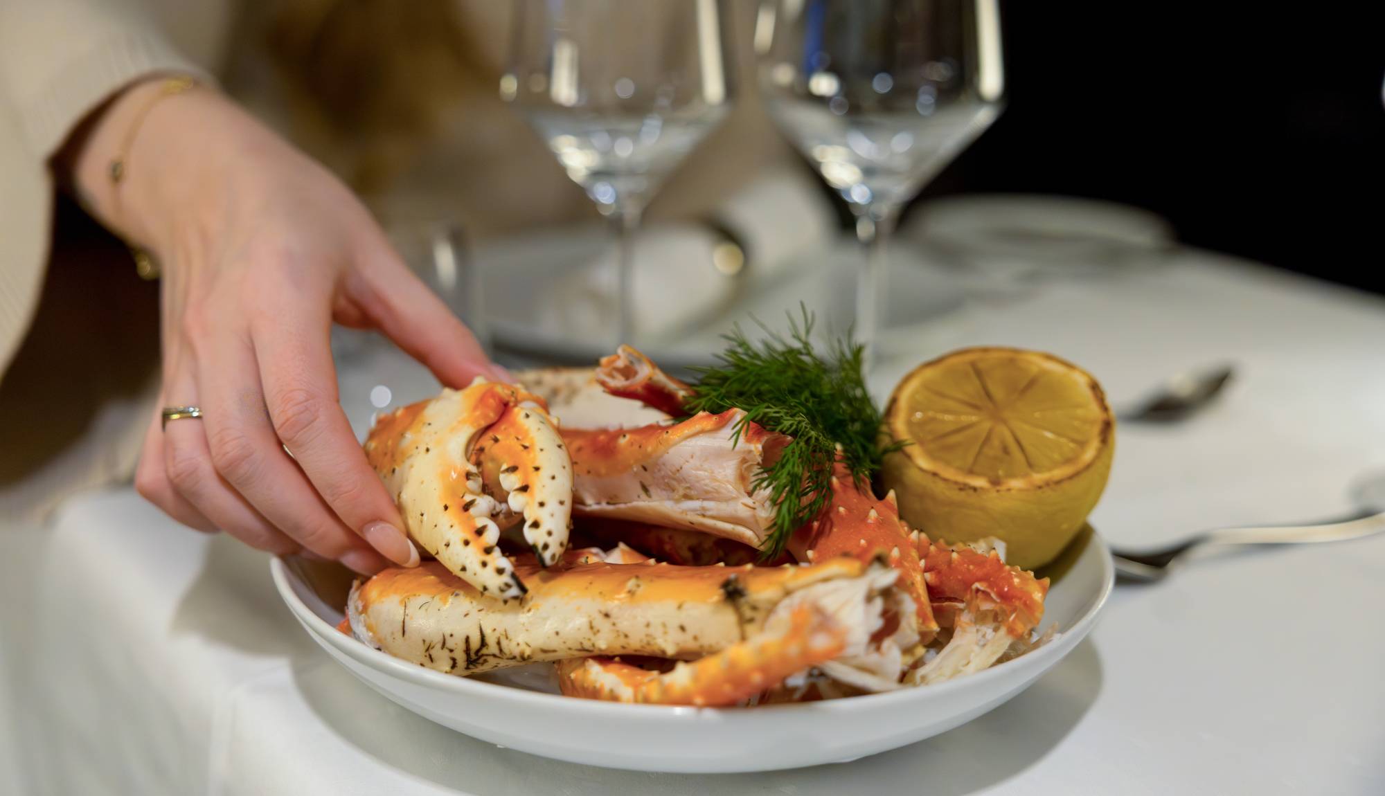 Havila Voyages - King crab dinner _ Hildring Fine Dining