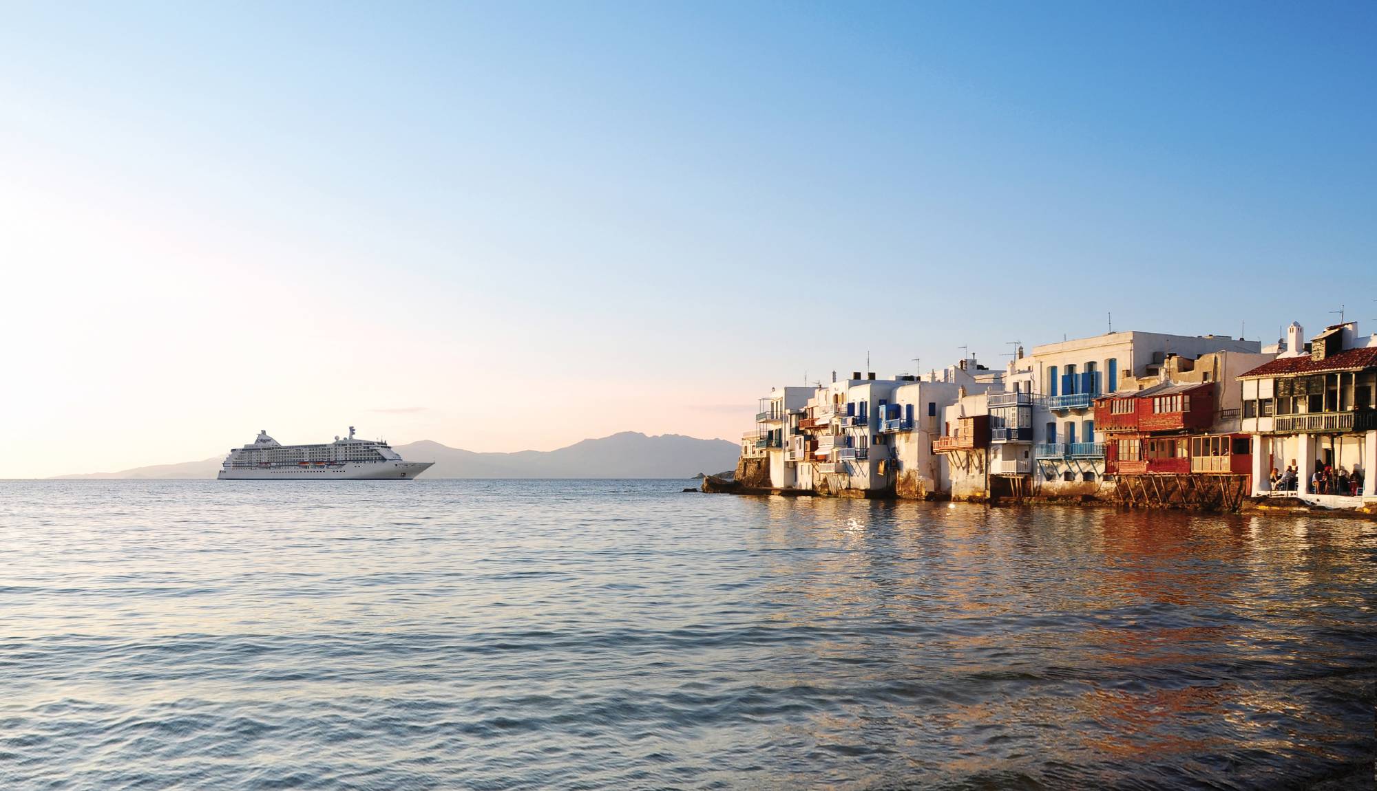 Regent Seven Seas - Voyager in Mykonos
