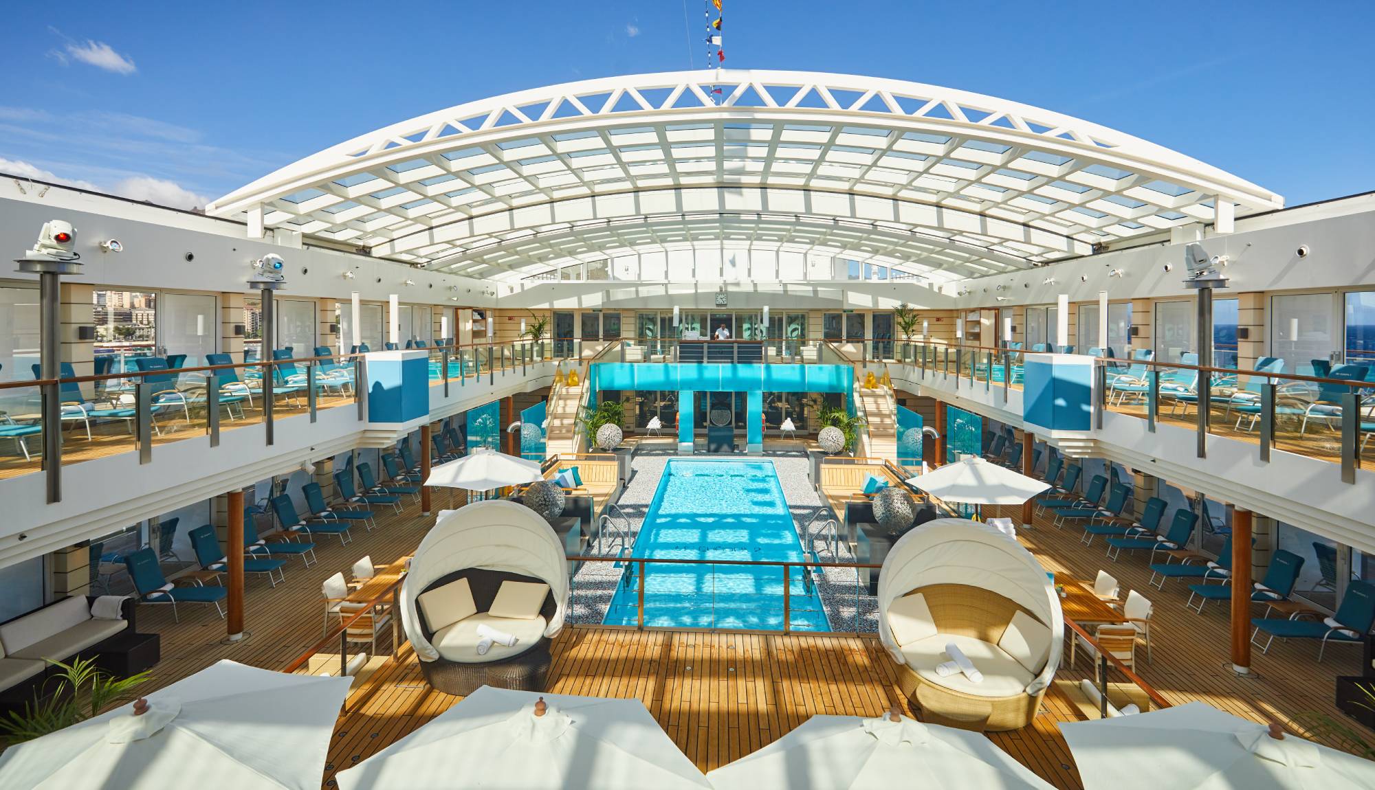 Hapag-Lloyd Cruises - EUROPA 2 - Pool Deck