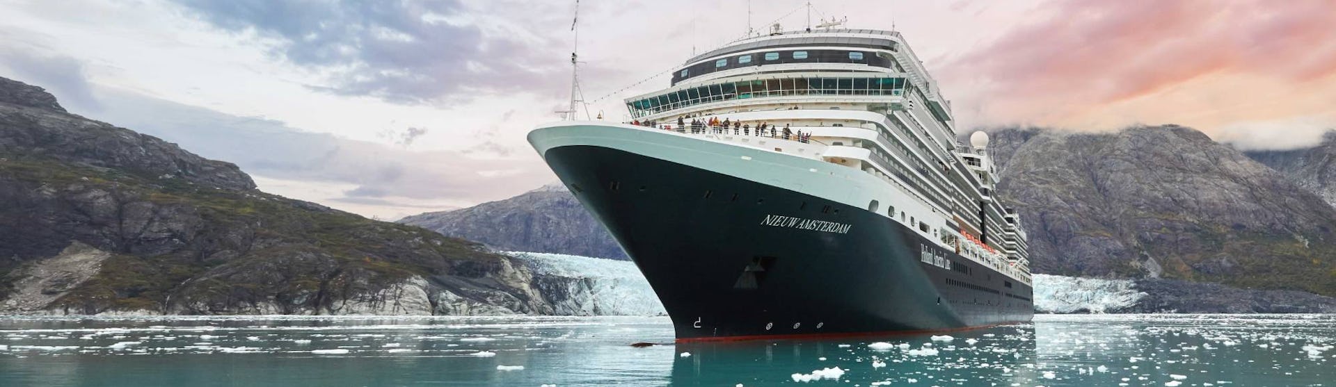 Holland America Line - Nieuw Amsterdam in Glacier Bay, Alaska