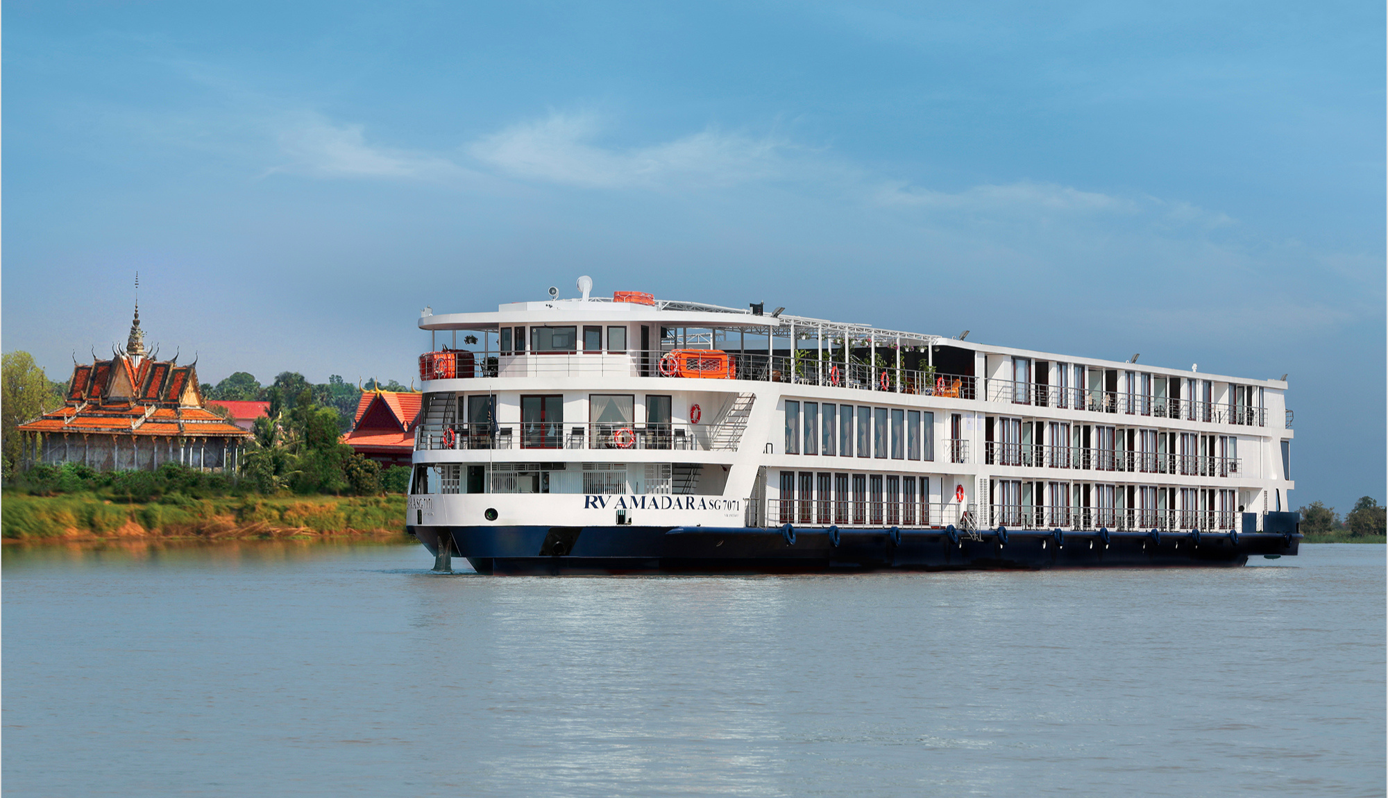 AmaDara sailing on the Mekong River