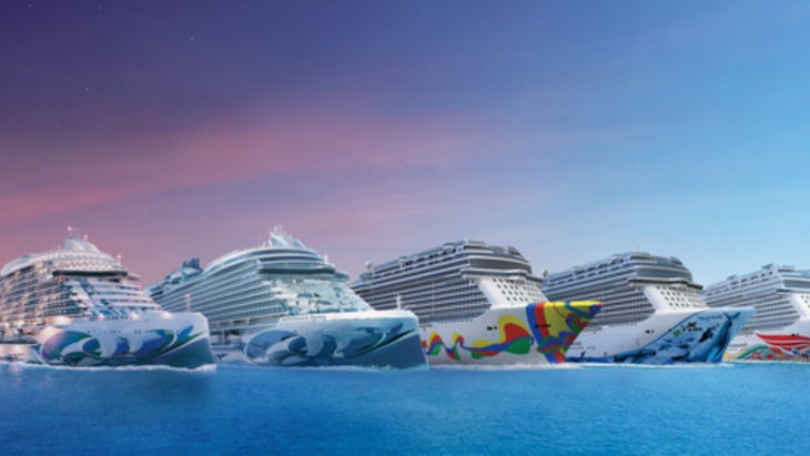 5 Norwegian Cruise Line ships at sea