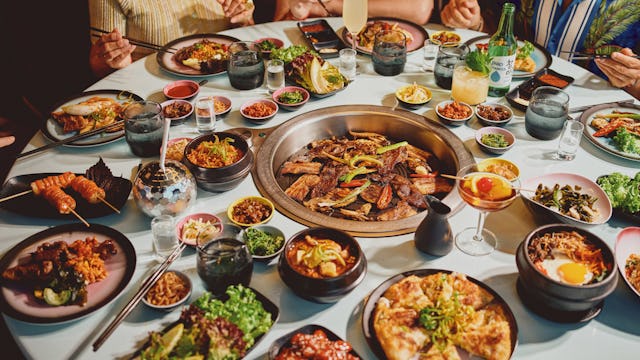 Food spread from Gunbae